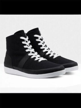 Hunter Hi Top Canvas Sneakers New without box Size 9